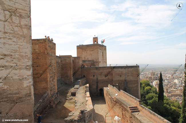 Torres de la Alcazaba, desde la Torre del Cubo
