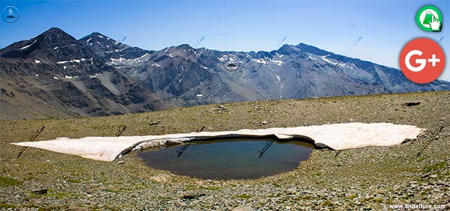 Lagunillo de la Atalaya y Tresmiles de Sierra Nevada